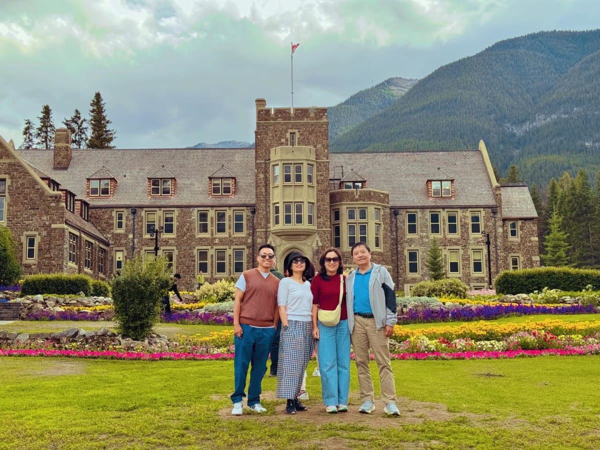 Canada — Rocky Mountains Cho Gia Đình